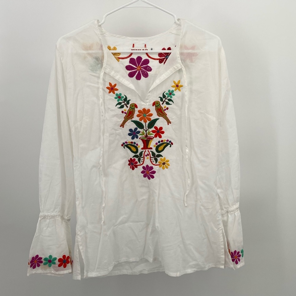 Johnny Was white peasant small embroidered shirt